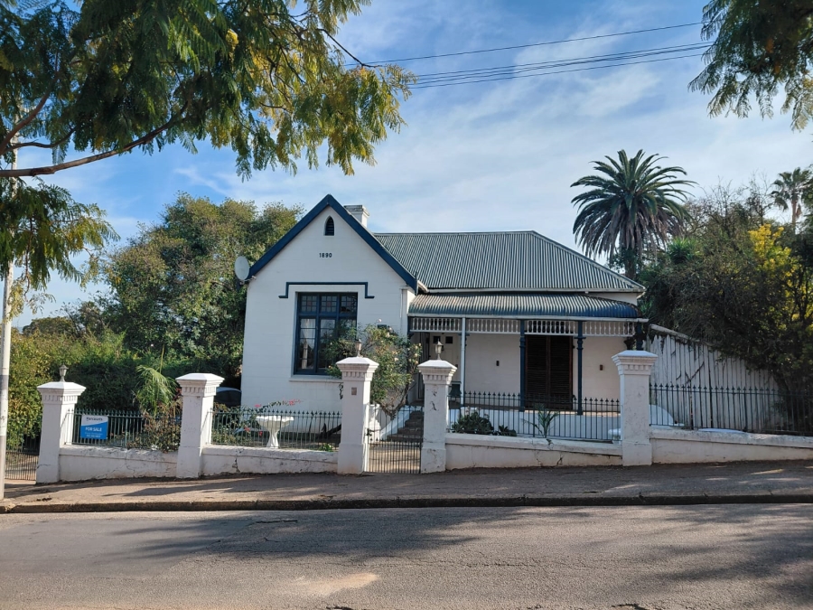 4 Bedroom Property for Sale in Uitenhage Central Eastern Cape
